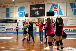 9963325.webp
