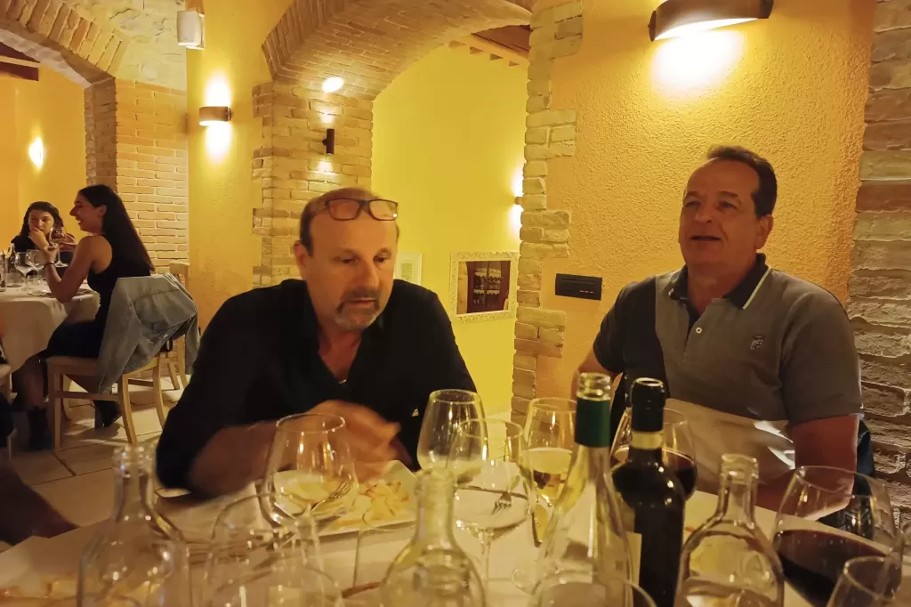 441950973_959645012827809_8387165114228457892_n.webp