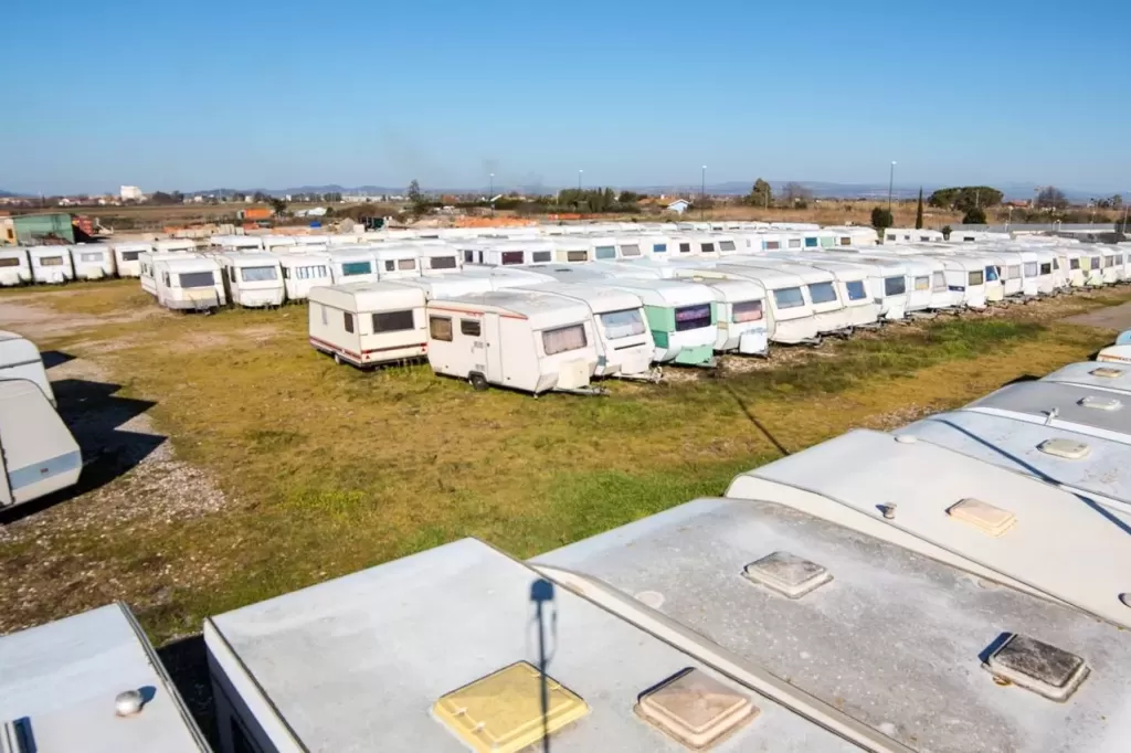rimessaggio-caravan-2.webp