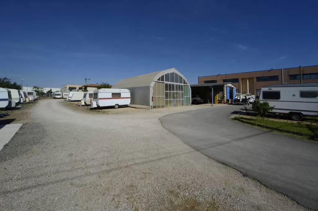 rimessaggio-caravan-5.webp